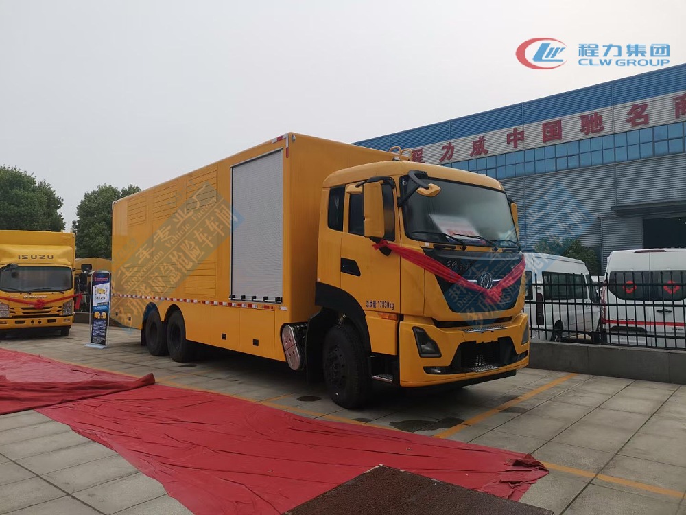 東風(fēng)天龍應(yīng)急搶險(xiǎn)發(fā)電車(chē)[1000KW]