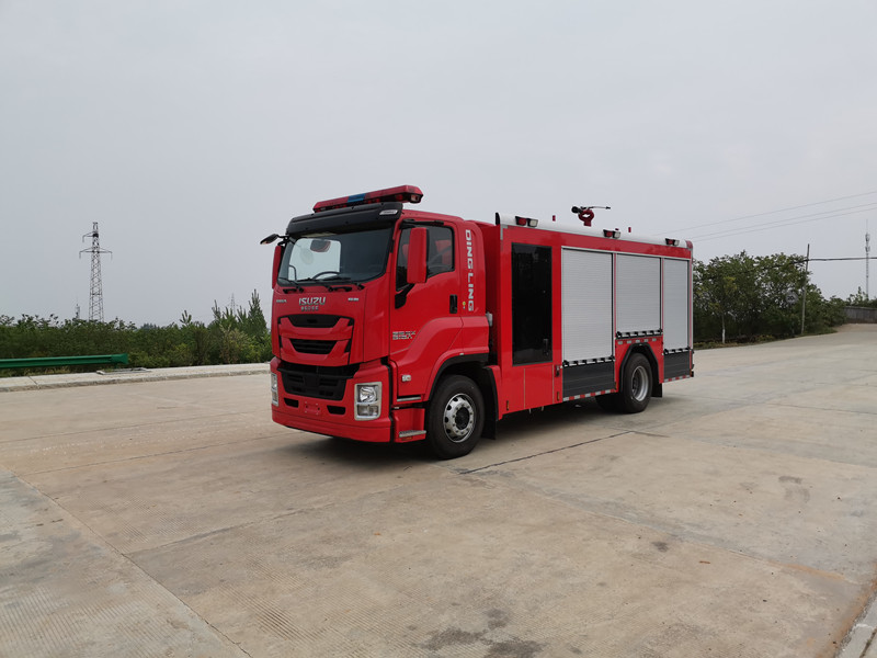 五十鈴6噸水罐消防車