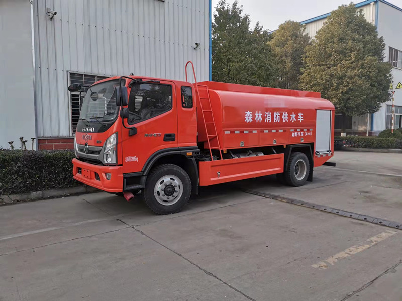 四驅(qū)供水森林消防車