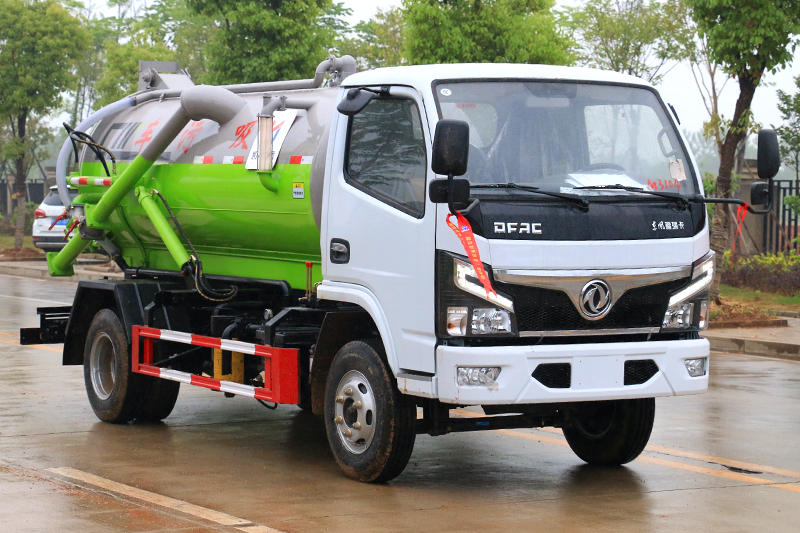 在操作吸污車(chē)時(shí)有哪些需要注意的？